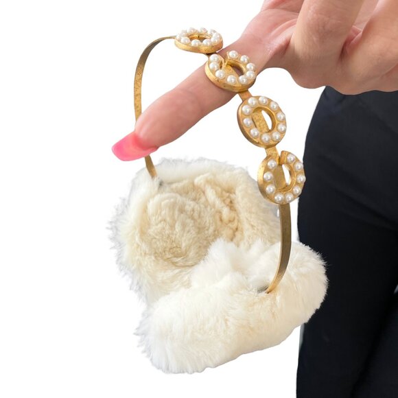 CHANEL Vintage 01A CC Mark Logo Earmuffs Black Gold Pearl Fur Accessory [105034] - Picture 5 of 11